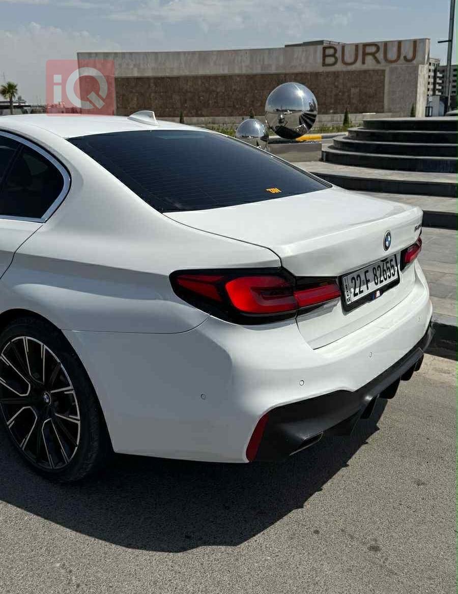 بی ئێم دەبڵیو سیریەس 5